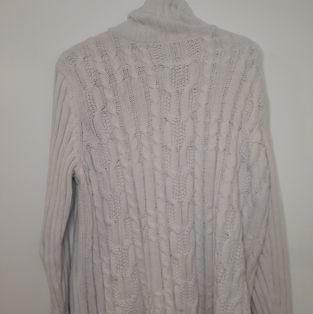 White knit turtleneck